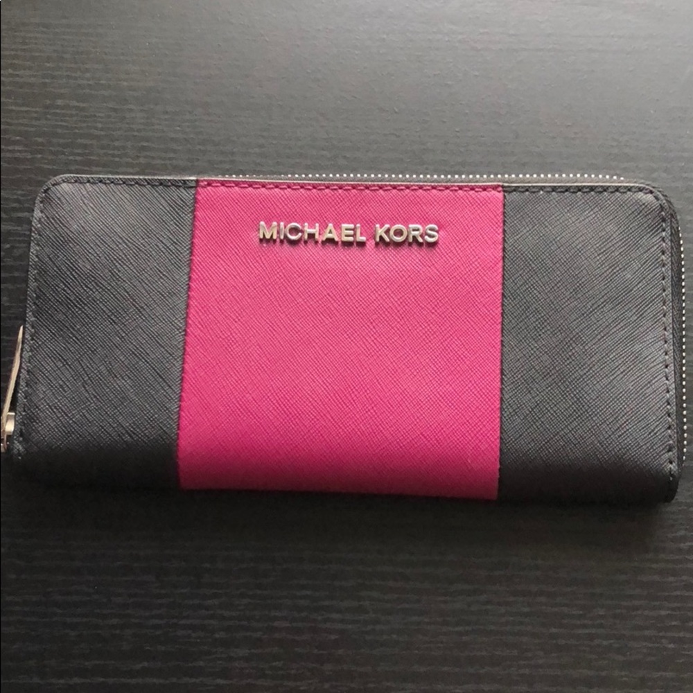 Michael Kors wallet